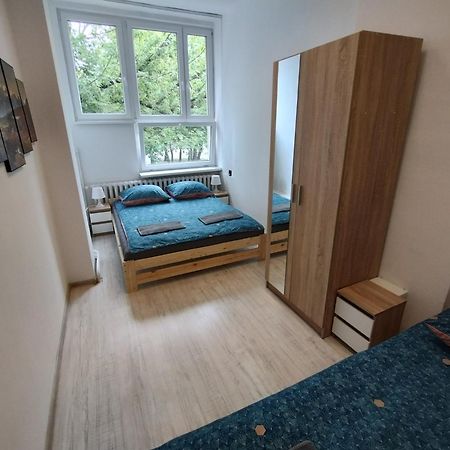 Vasylok Hostel Warsaw Ngoại thất bức ảnh