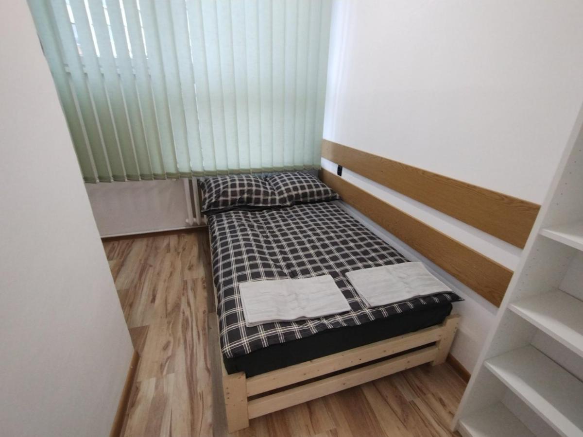 Vasylok Hostel Warsaw Ngoại thất bức ảnh