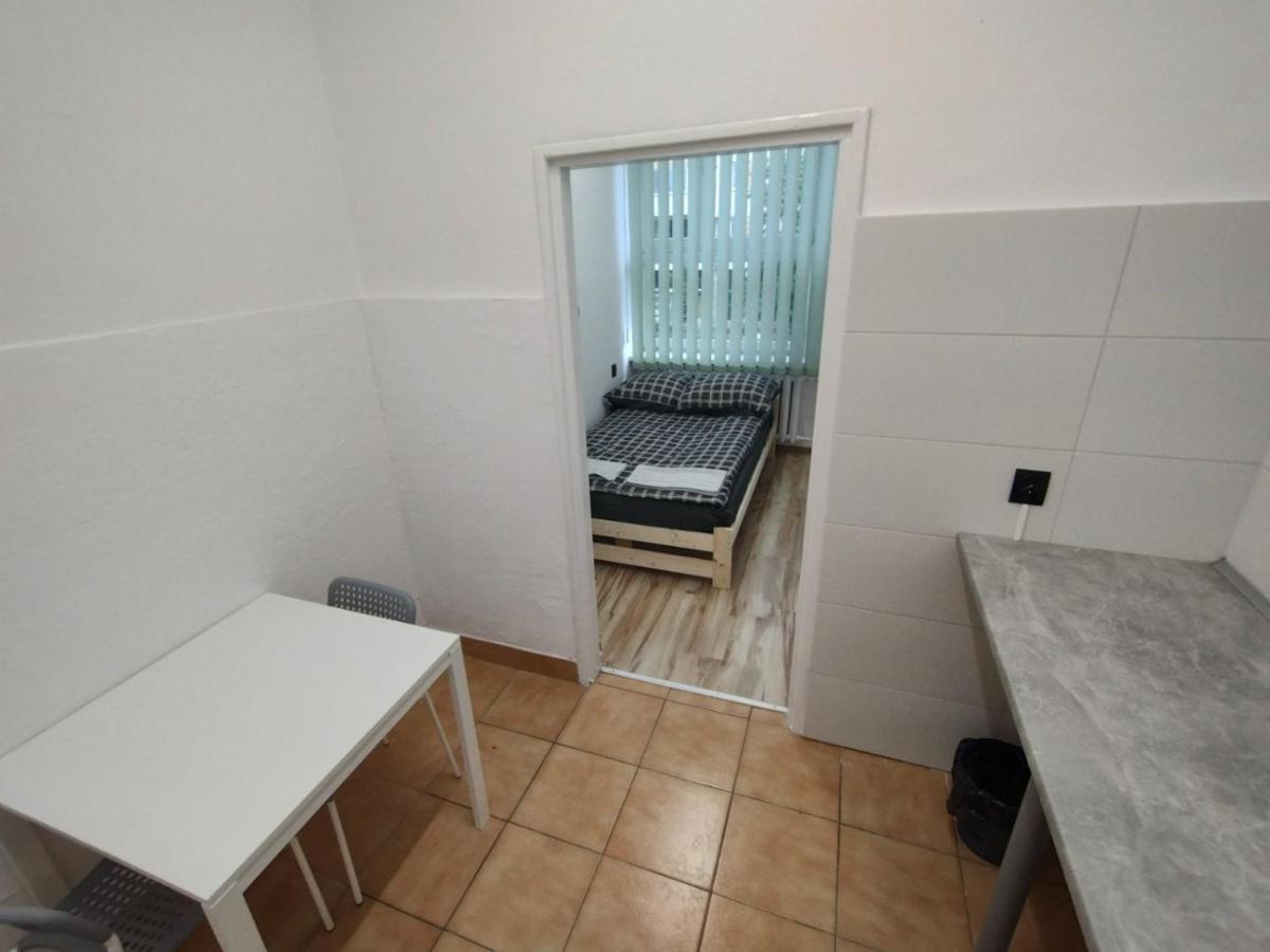Vasylok Hostel Warsaw Ngoại thất bức ảnh
