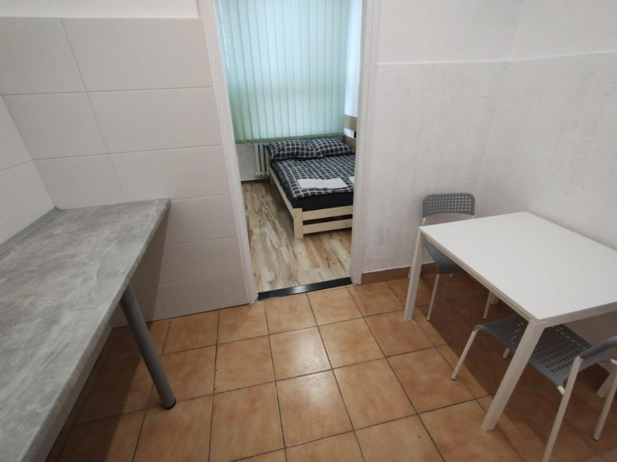 Vasylok Hostel Warsaw Ngoại thất bức ảnh